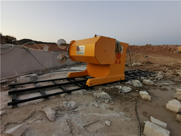 長(zhǎng)沙凱發(fā)超硬材料科技有限公司,長(zhǎng)沙礦山石材開(kāi)采設(shè)備銷售,長(zhǎng)沙金剛石繩鋸機(jī)銷售,金剛石串珠繩生產(chǎn)銷售，水平鉆機(jī)生產(chǎn)銷售